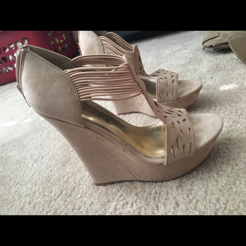 Madden girl heels, like new !